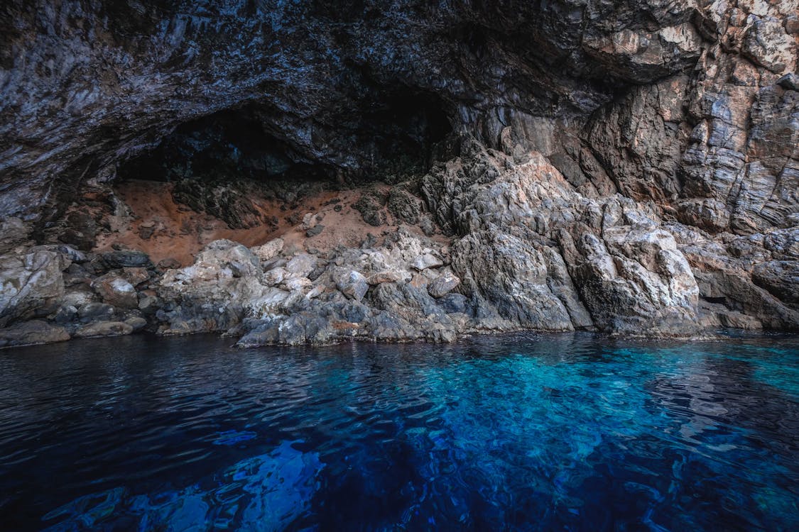 Does mineralizing water increase the ph?